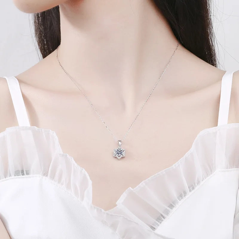 Elegant 1CT Five-Point Star Moissanite Jewelry 925 Sterling Silver Necklace for charm lady  female dating party gift